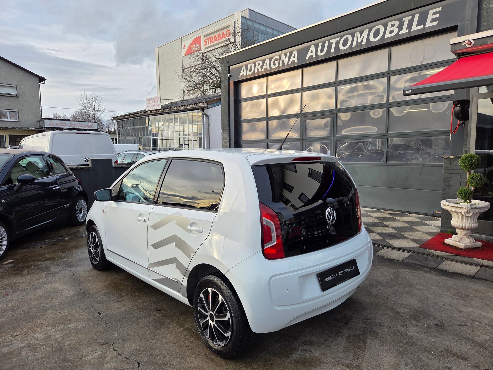 VW Up 1.0 white up Art on Ice ASG, Essence, Occasion / Utilisé, Automatique - 6