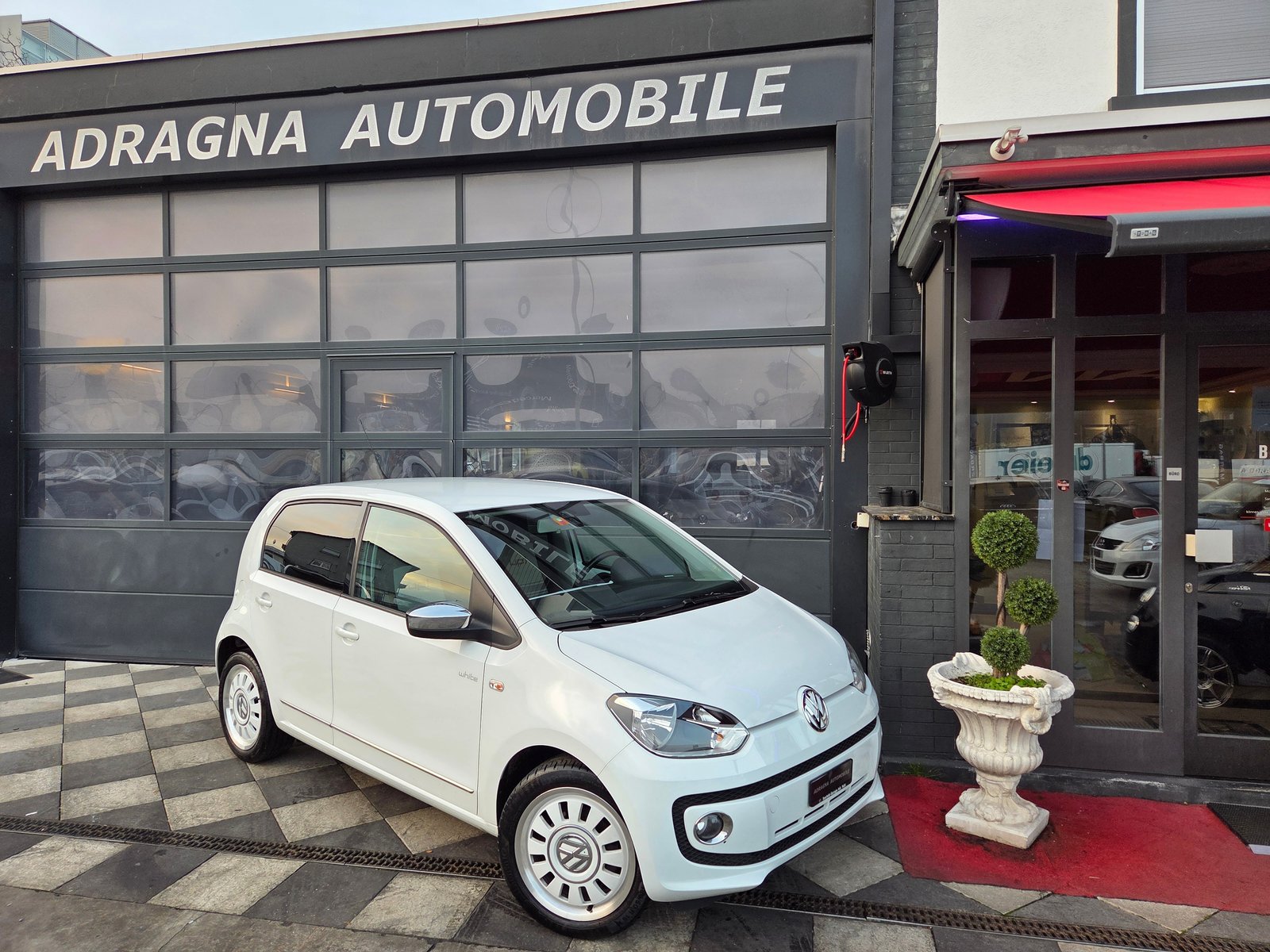 VW Up 1.0 white up ASG, Essence, Occasion / Utilisé, Automatique - 2