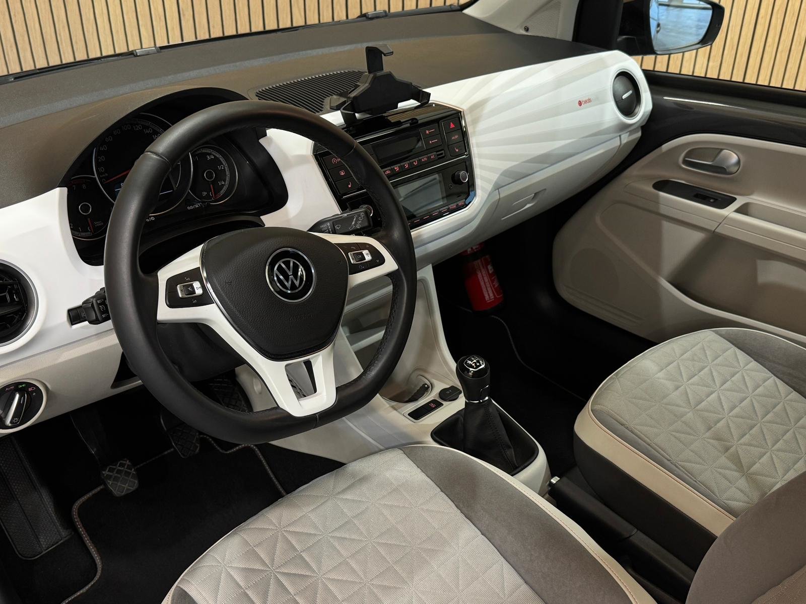 VW Up 1.0 MPI beats, Essence, Occasion / Utilisé, Manuelle - 7