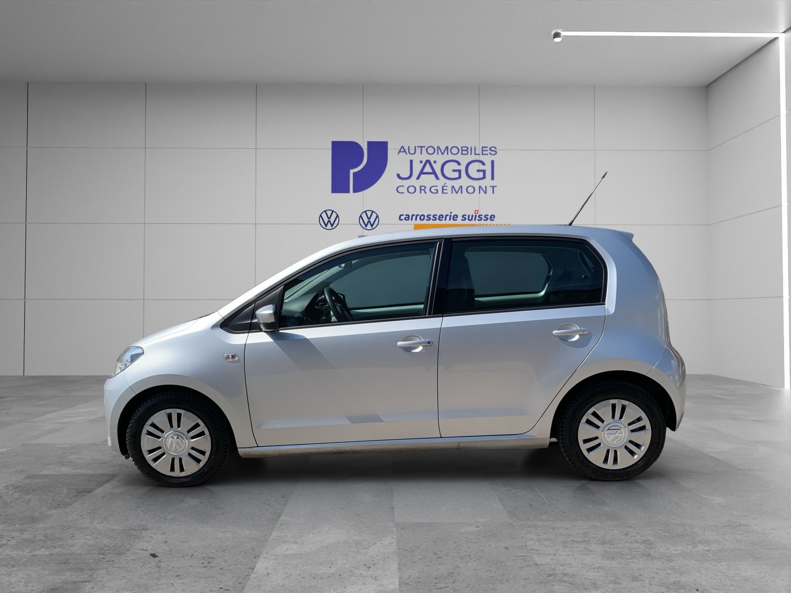 VW Up 1.0 BMT move up, Petrol, Second hand / Used, Manual - 5