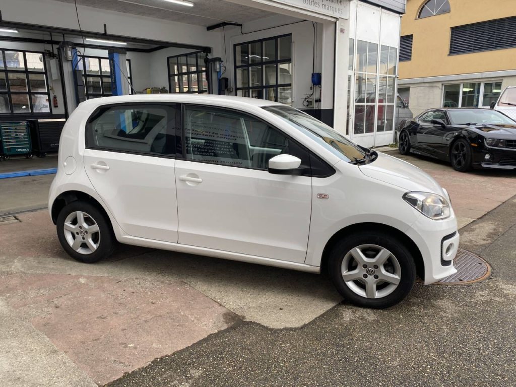 VW UP 1.0 MPI 60 Move ASG, Essence, Occasion / Utilisé, Automatique - 4