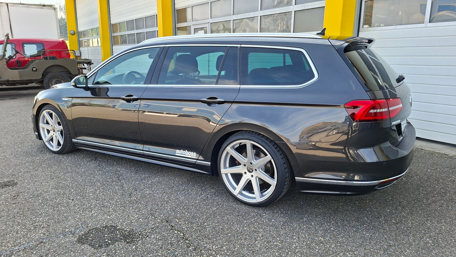VW Variant 2.0 TDI R-Line DSG, Diesel, Occasion / Gebraucht, Automatik - 4