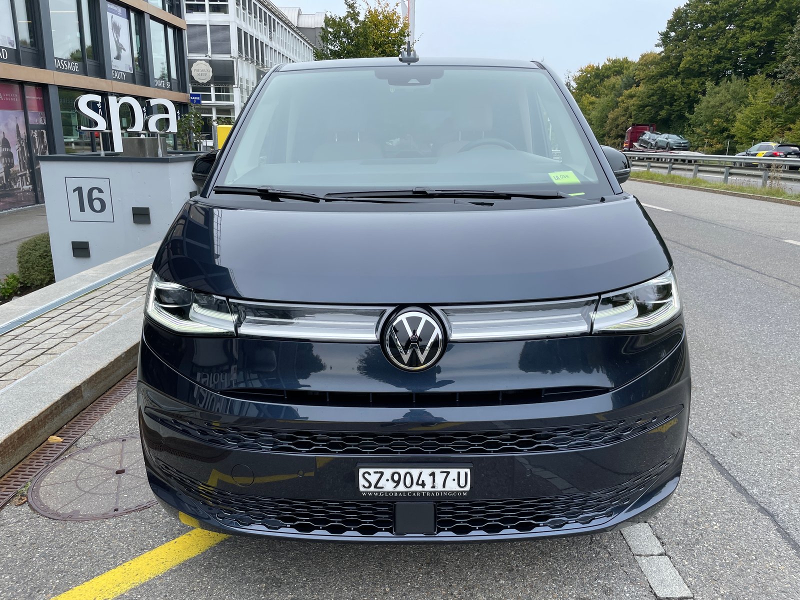 VW VW Multivan 1.5 eHybrid Style Lang DSG 4M Allrad, Hybride Rechargeable Essence/Électricité, Voiture nouvelle, Automatique - 2