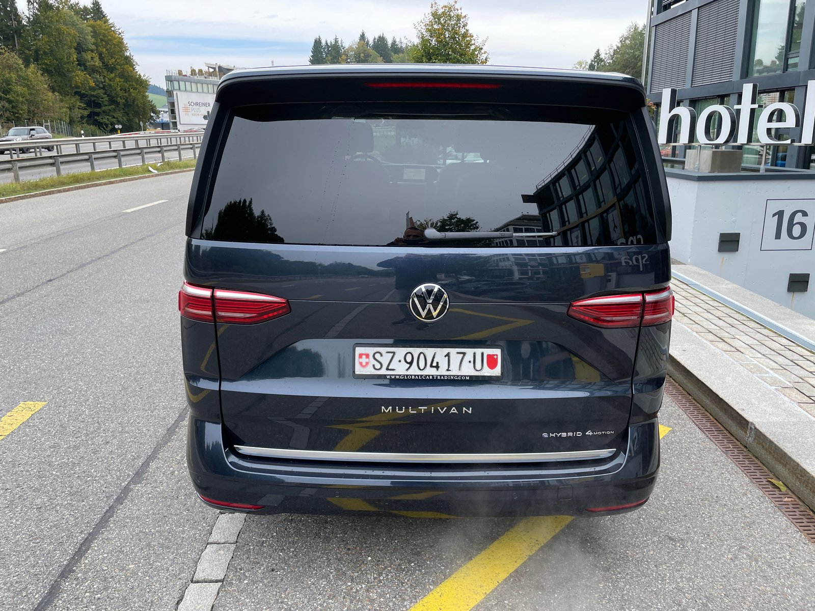 VW VW Multivan 1.5 eHybrid Style Lang DSG 4M Allrad, Hybride Rechargeable Essence/Électricité, Voiture nouvelle, Automatique - 6