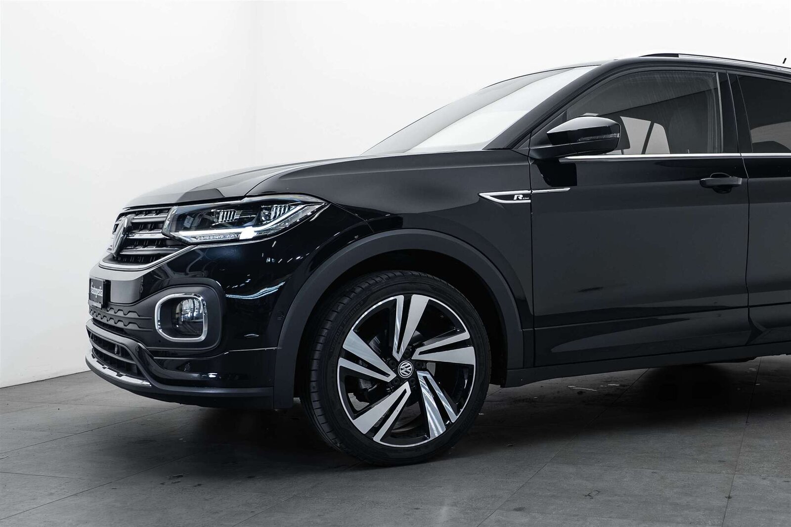 VW VW T-Cross 1.0 TSI R-Line DSG, Benzin, Occasion / Gebraucht, Automatik - 2