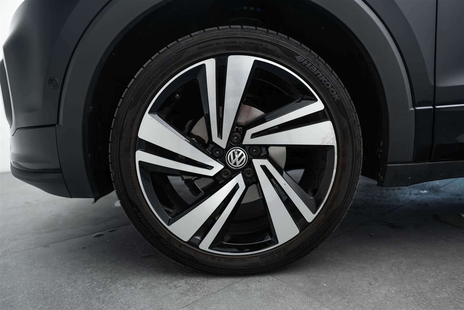 VW VW T-Cross 1.0 TSI R-Line DSG, Benzin, Occasion / Gebraucht, Automatik - 6