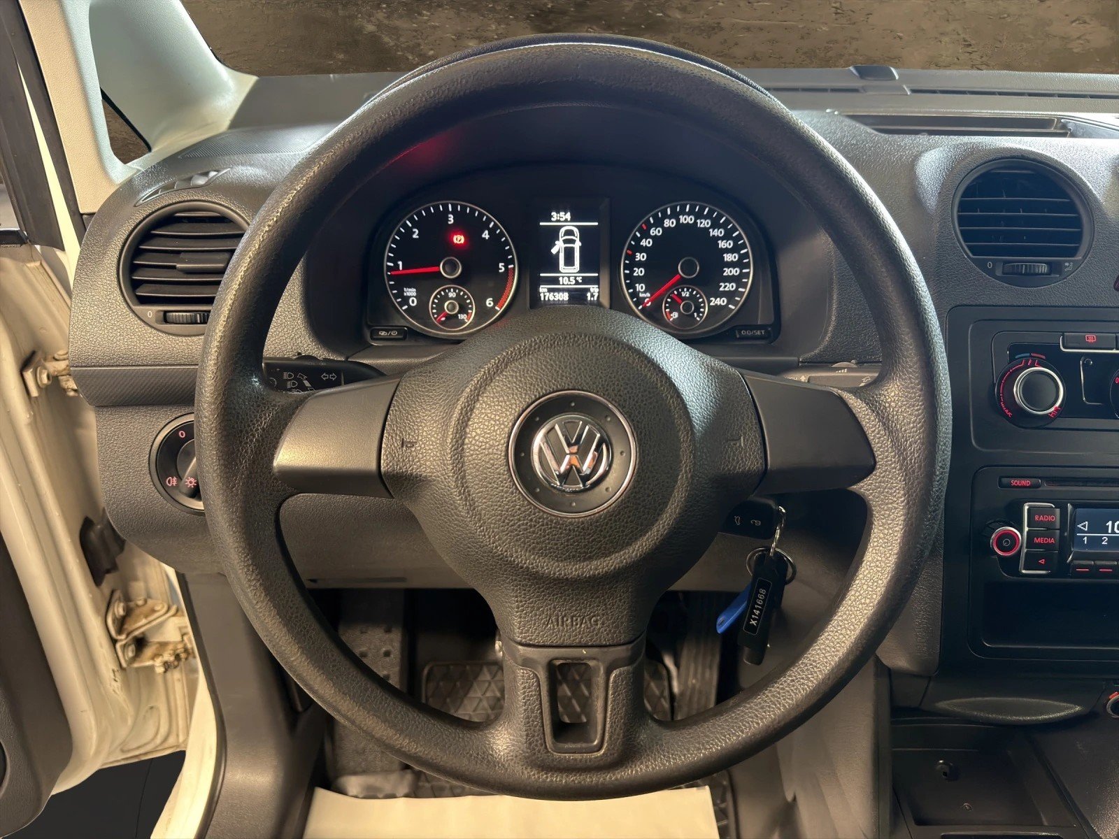 VW VW VW Caddy 2.0 TDI 4Motion, Diesel, Second hand / Used, Manual - 4