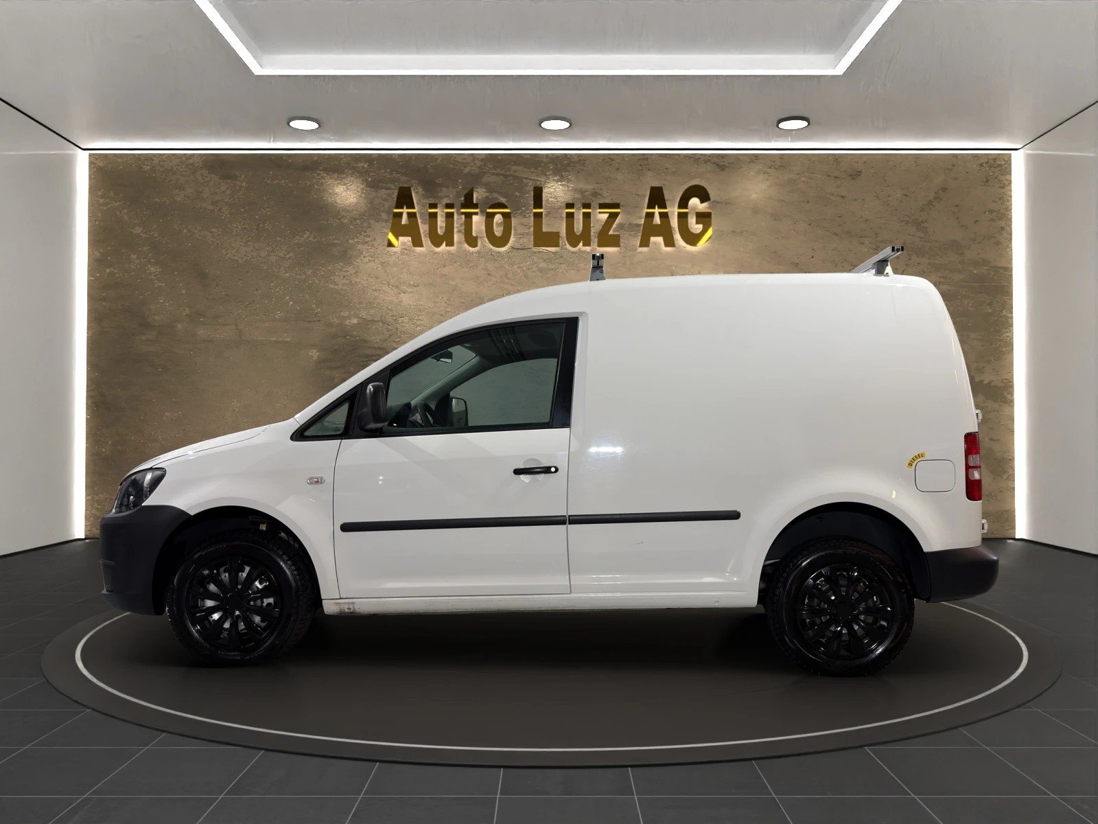 VW VW VW Caddy 2.0 TDI 4Motion, Diesel, Second hand / Used, Manual - 6