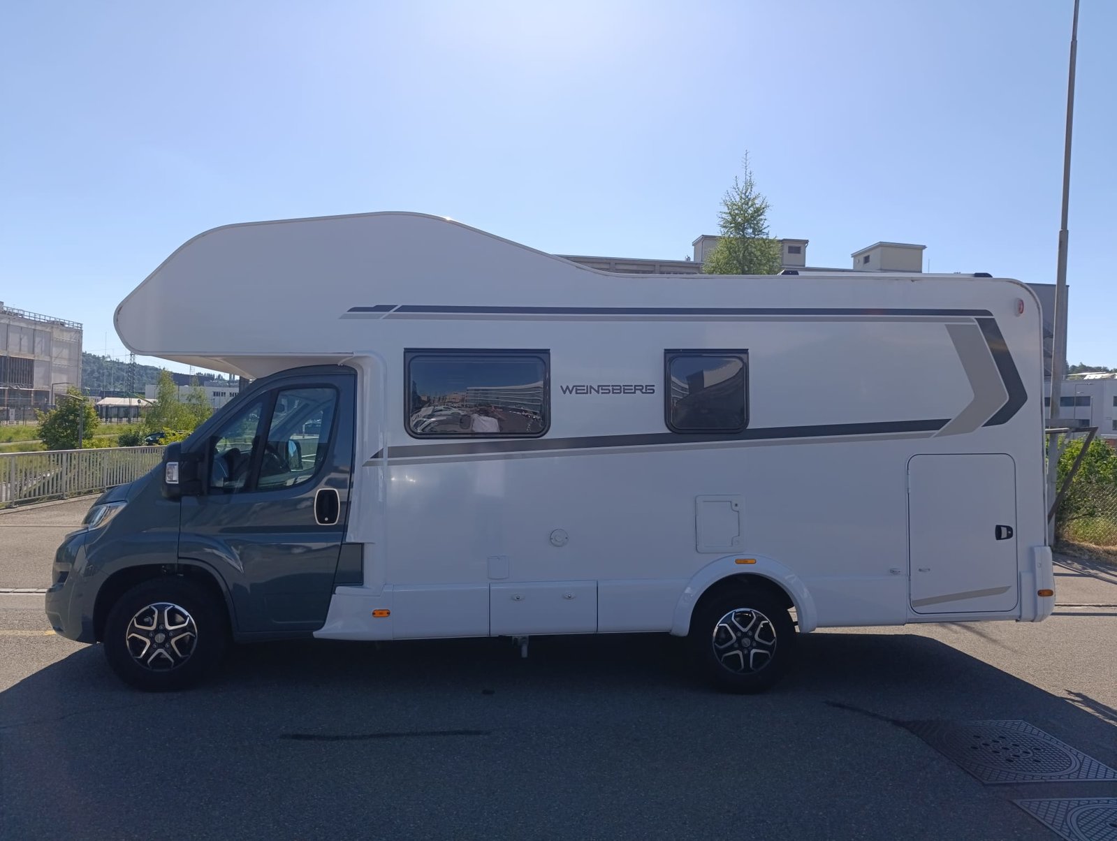 WEINSBERG Carahome MEG 650 *** Absolut voll ausgestattet und, Diesel, Occasion / Gebraucht, Automatik - 7