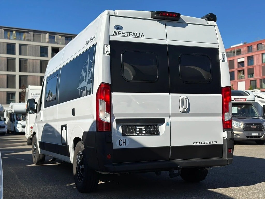 WESTFALIA Columbus**Querbett**Automat**4 Pers.**5.99m Länge**561Kg Nut, Diesel, Second hand / Used, Automatic - 7