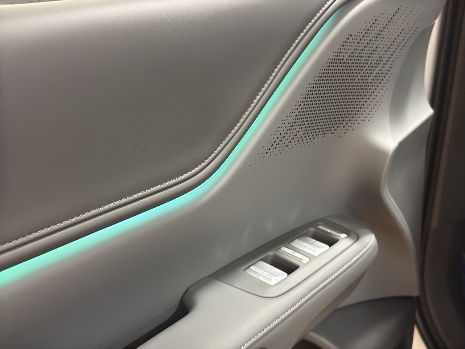 Xpeng G6 87,5kWh Performance AWD, Elektro, Vorführwagen, Automatik - 7
