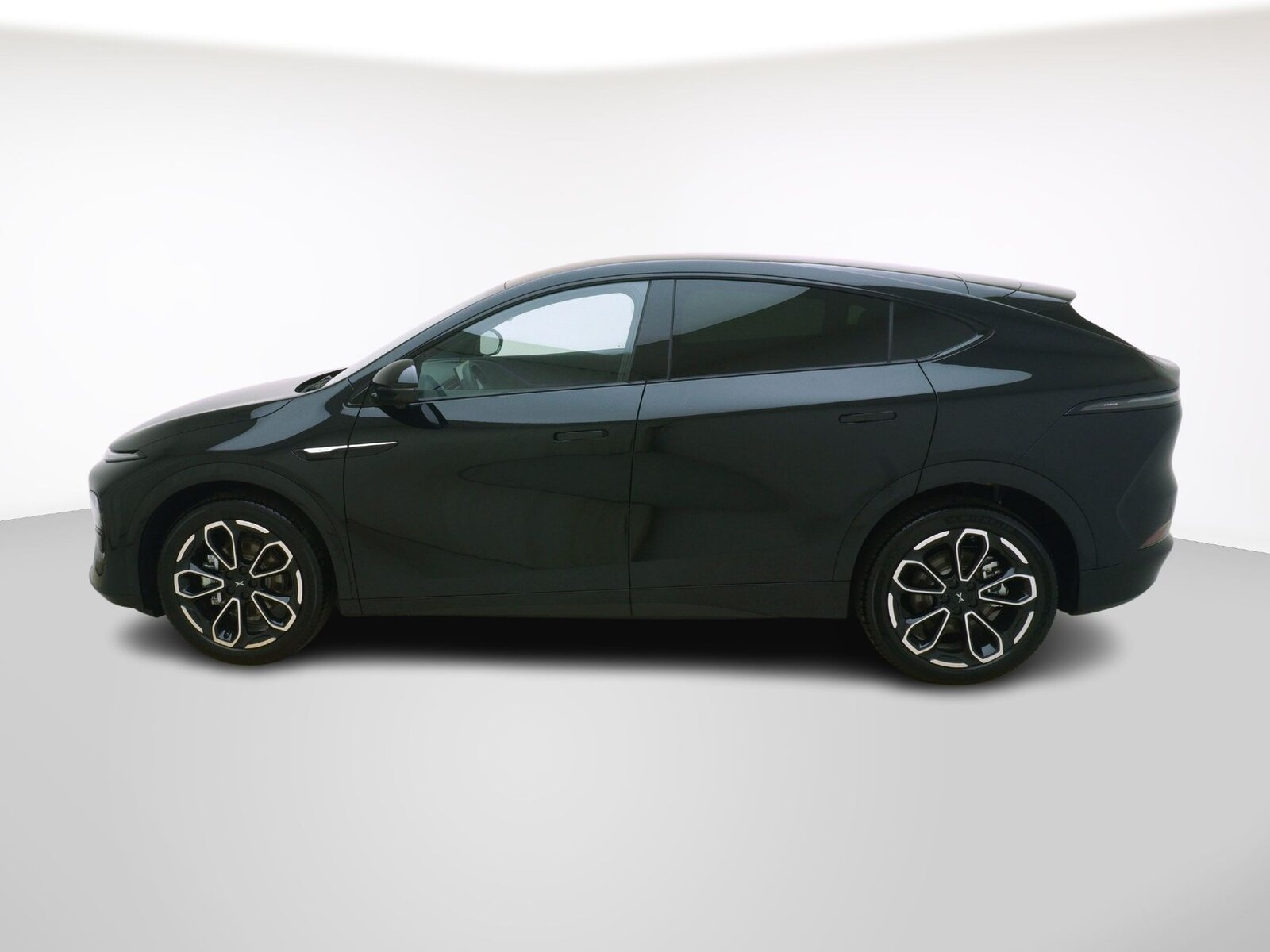 Xpeng G6 Performance AWD, Electric, New car, Automatic - 2