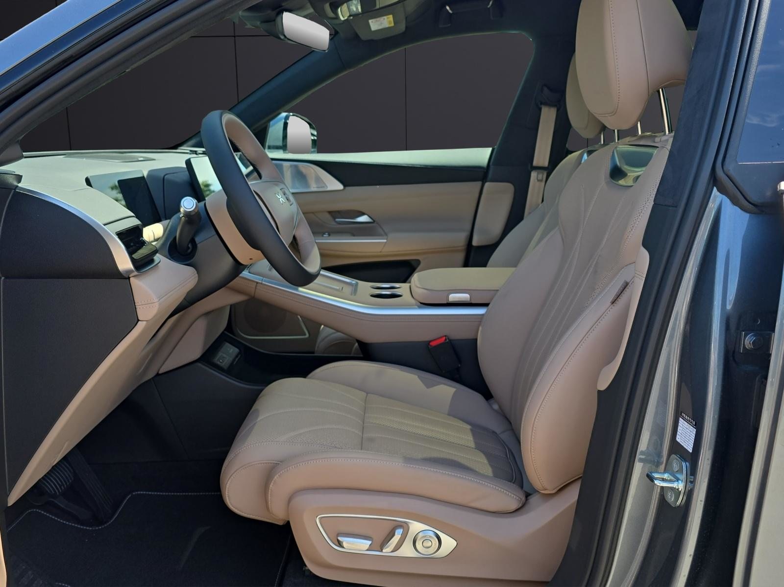 Xpeng G9 Performance AWD, Electric, New car, Automatic - 6