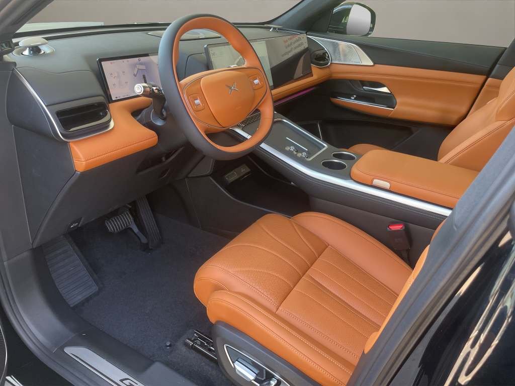 Xpeng G9 Performance AWD, Electric, New car, Automatic - 5