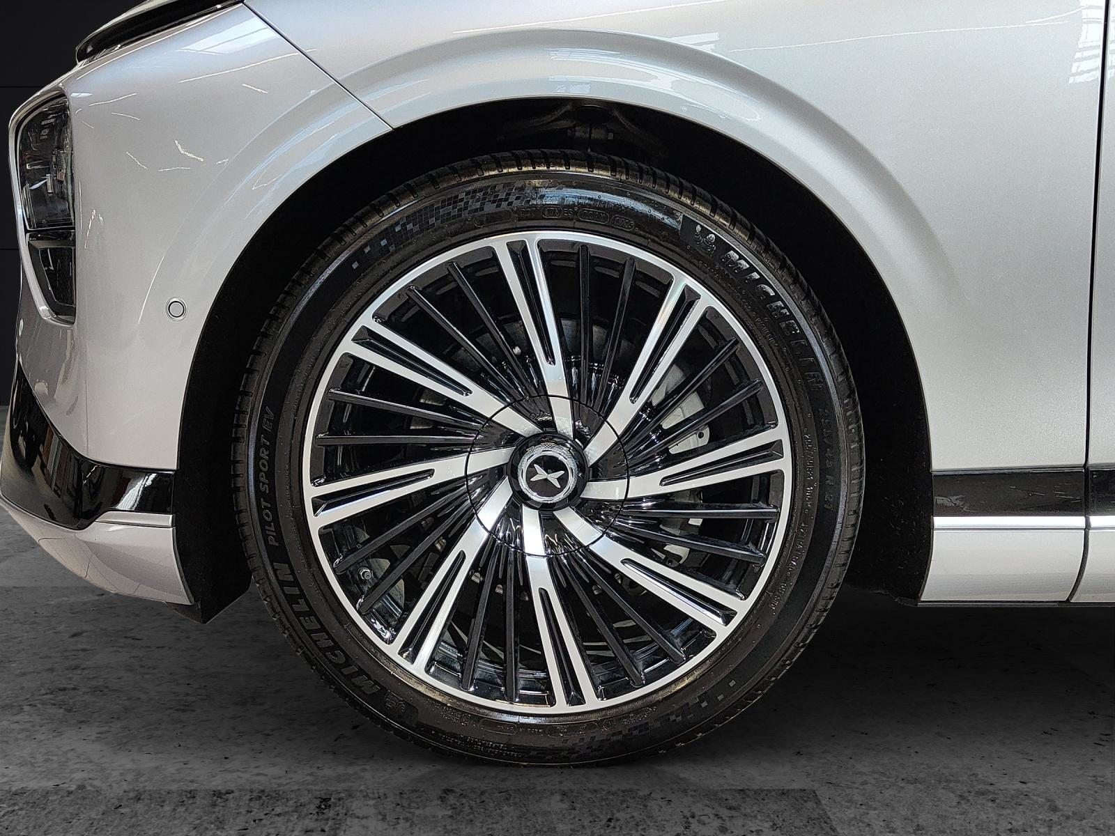 Xpeng G9 Performance AWD, Electric, Second hand / Used, Automatic - 5