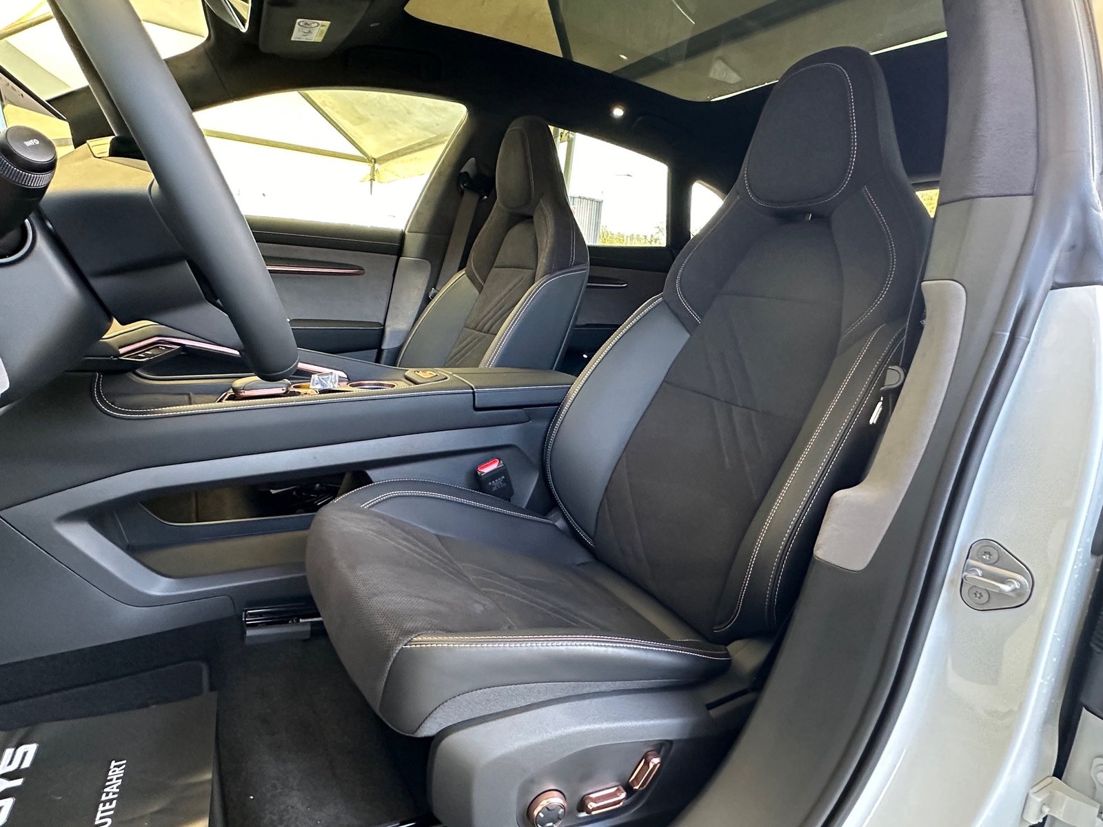 ZEEKR 001 96kWh Performace AWD, Electric, New car, Automatic - 6