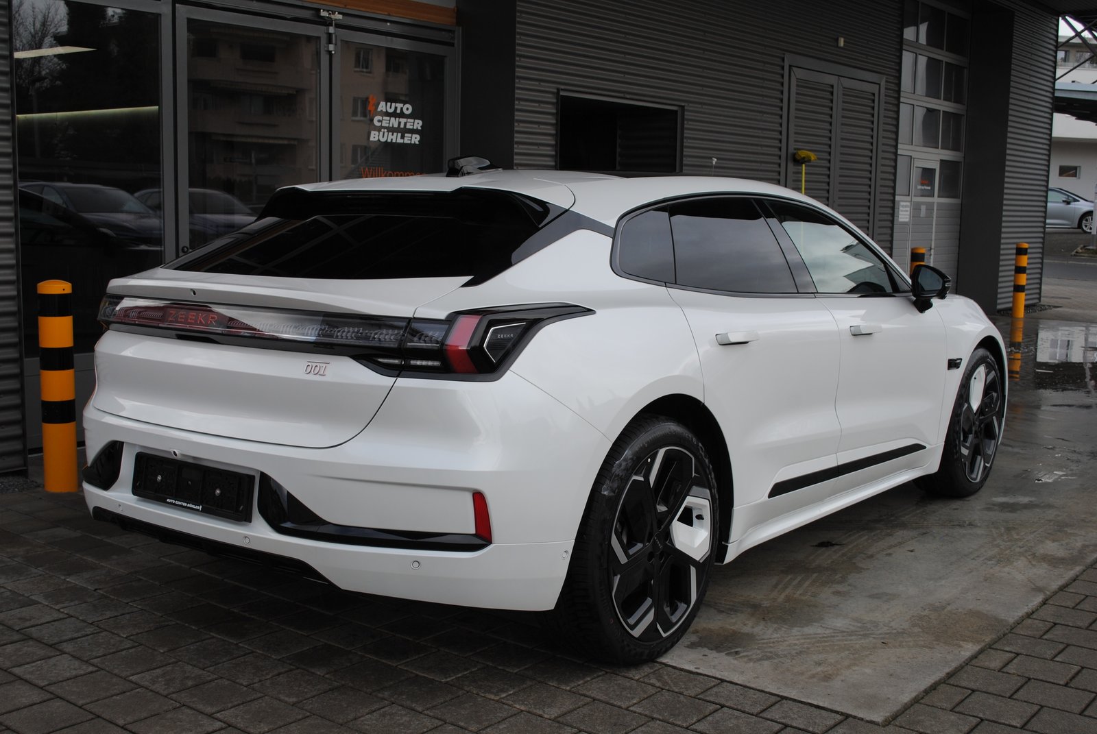 ZEEKR 001 96kWh Performace AWD, Électrique, Occasion / Utilisé, Automatique - 6