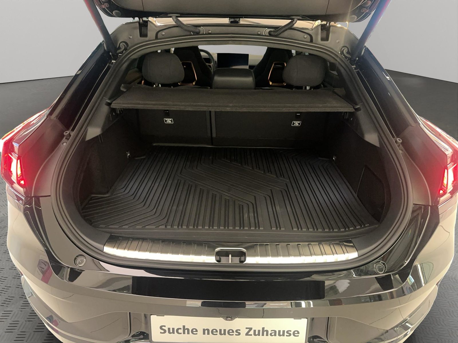 ZEEKR 001 Performance AWD, Electric, Second hand / Used, Automatic - 5