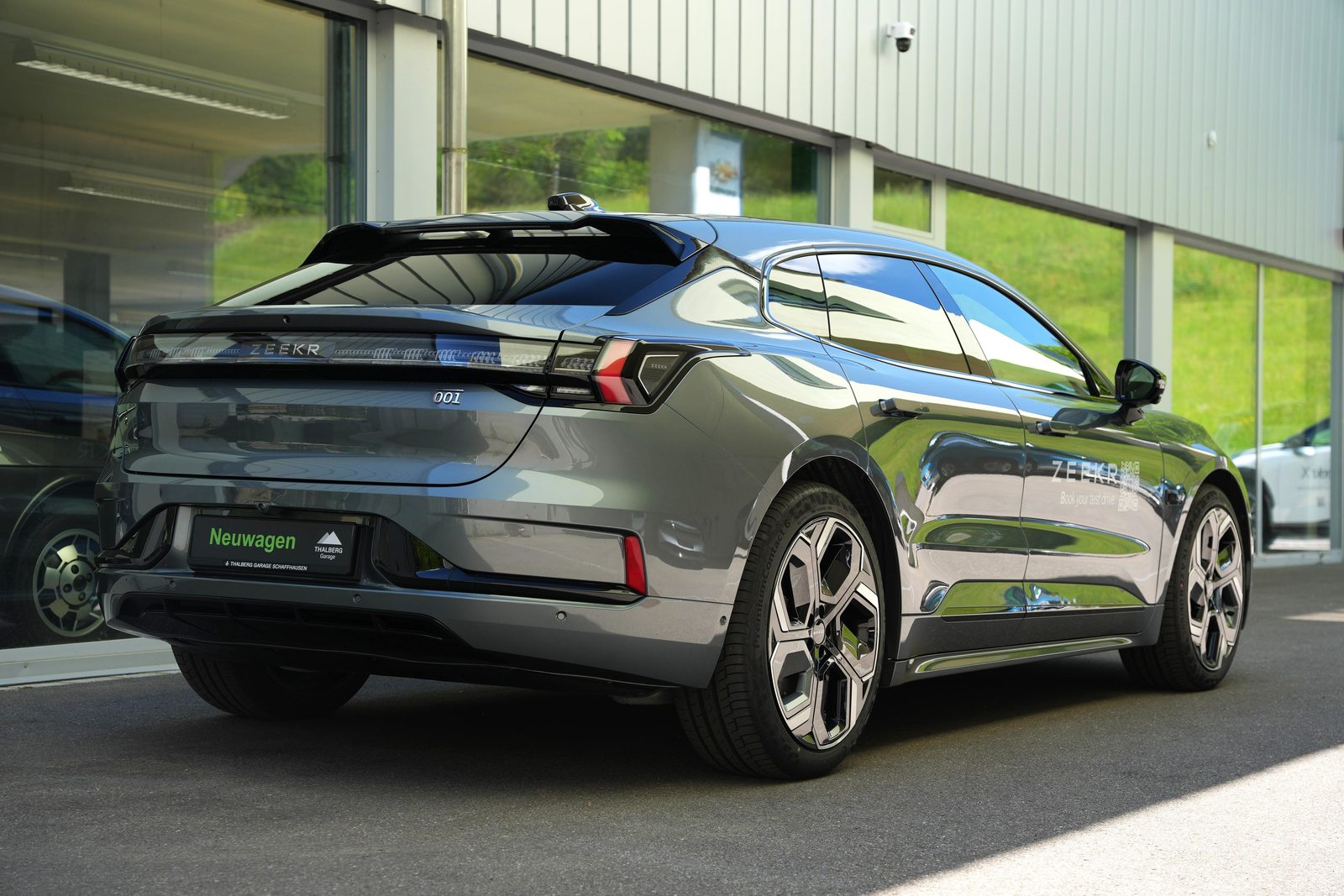 ZEEKR 001 Performance AWD, Electric, Ex-demonstrator, Automatic - 4