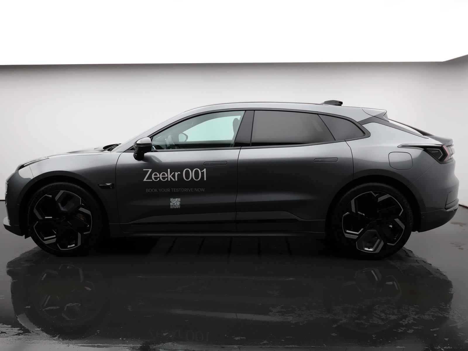 ZEEKR 001 Performance AWD ab 1.29% Leasing, Electric, Ex-demonstrator, Automatic - 2