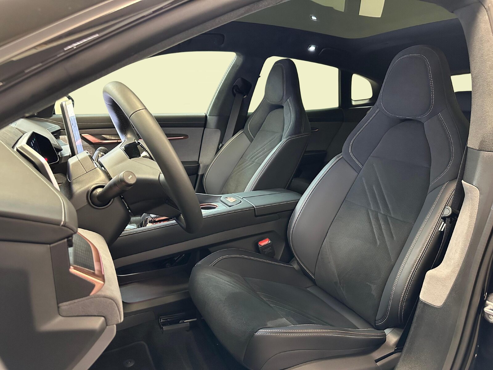 ZEEKR 001 Privilege AWD, Elektro, Vorführwagen, Automatik - 5