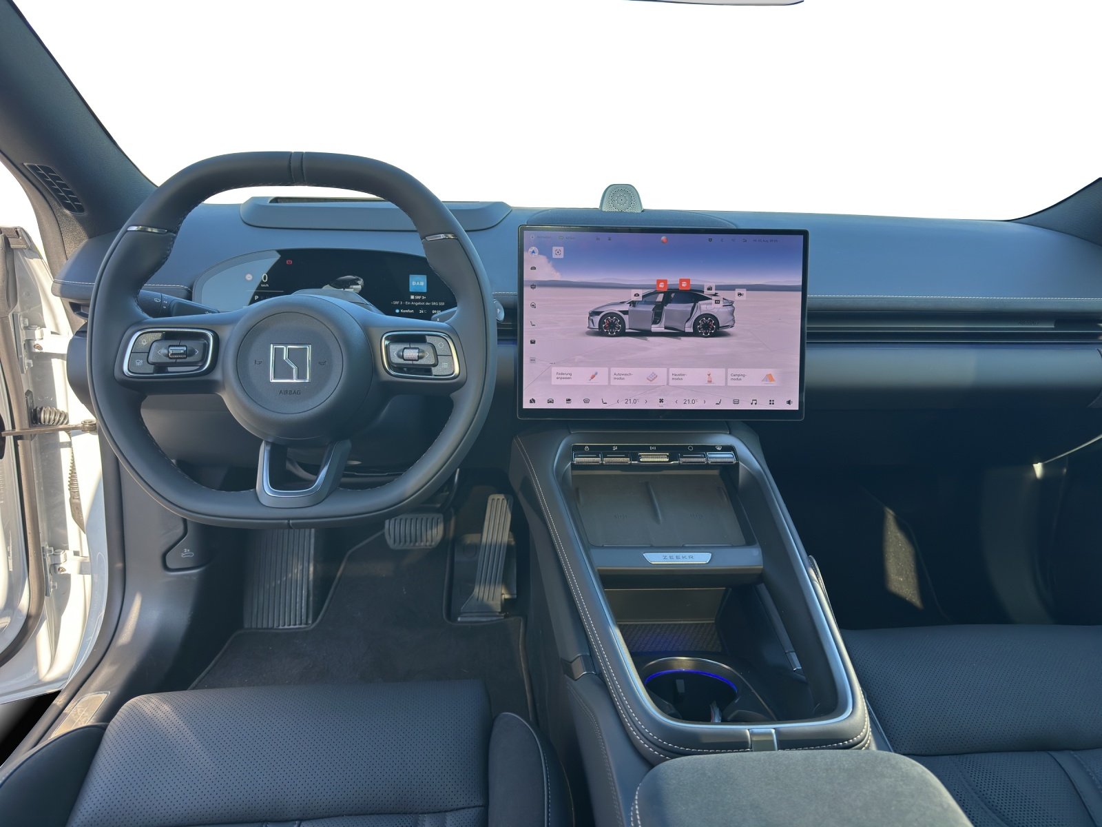 ZEEKR 7GT Privilege AWD, Electric, New car, Automatic - 5