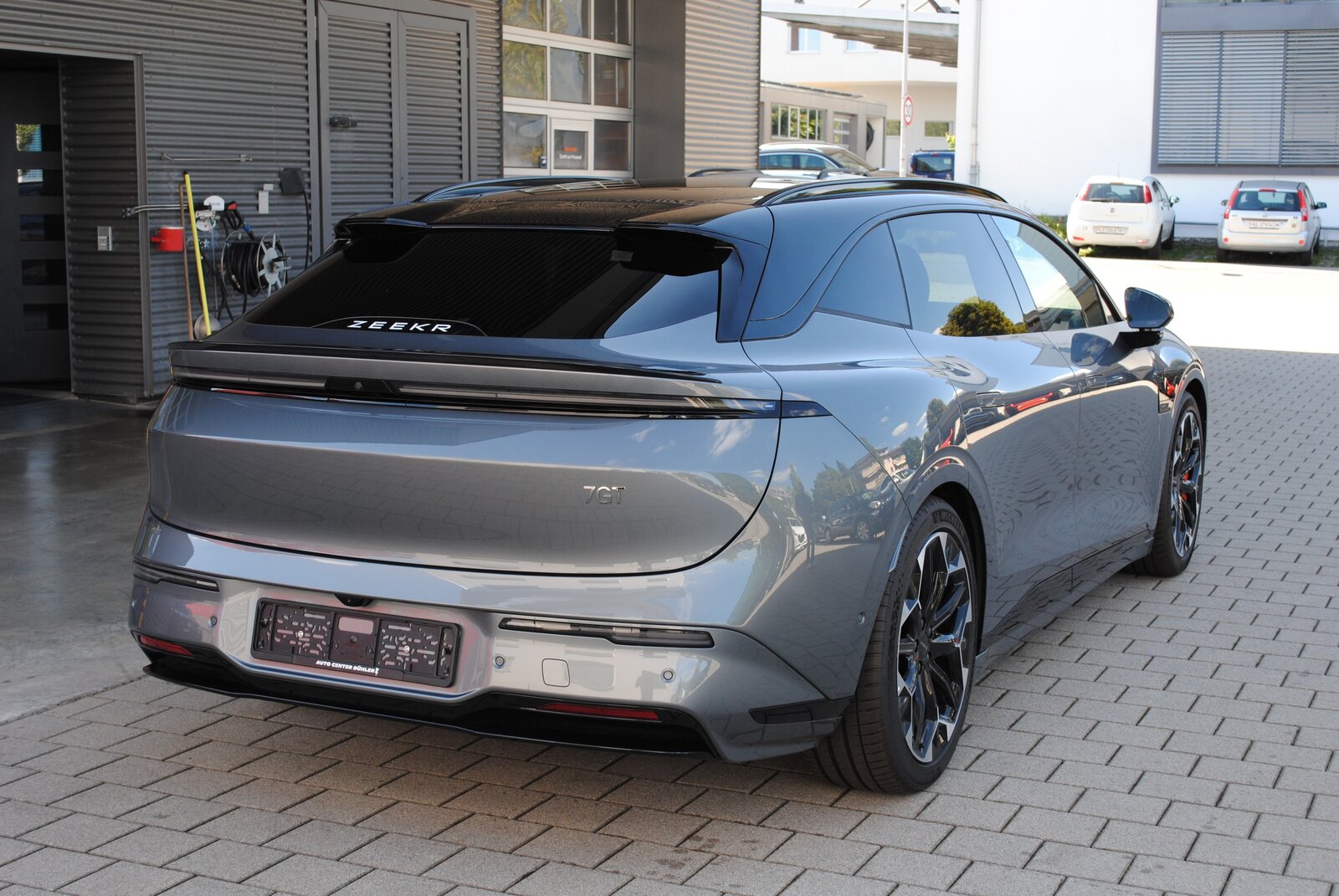 ZEEKR 7GT 100kWh Prvilege Launch Edition AWD, Electric, New car, Automatic - 6