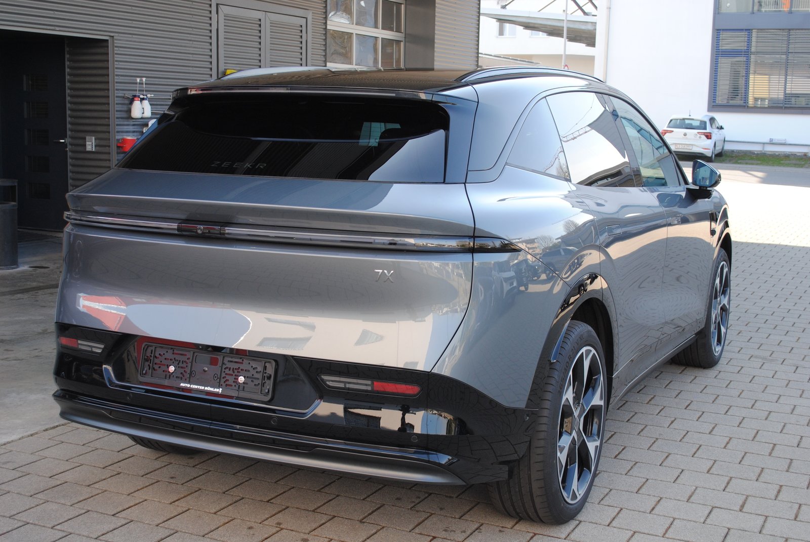 ZEEKR 7X 100kWh Prvilege AWD inkl. Comfort und Cockpit Paket, Électrique, Voiture nouvelle, Automatique - 7