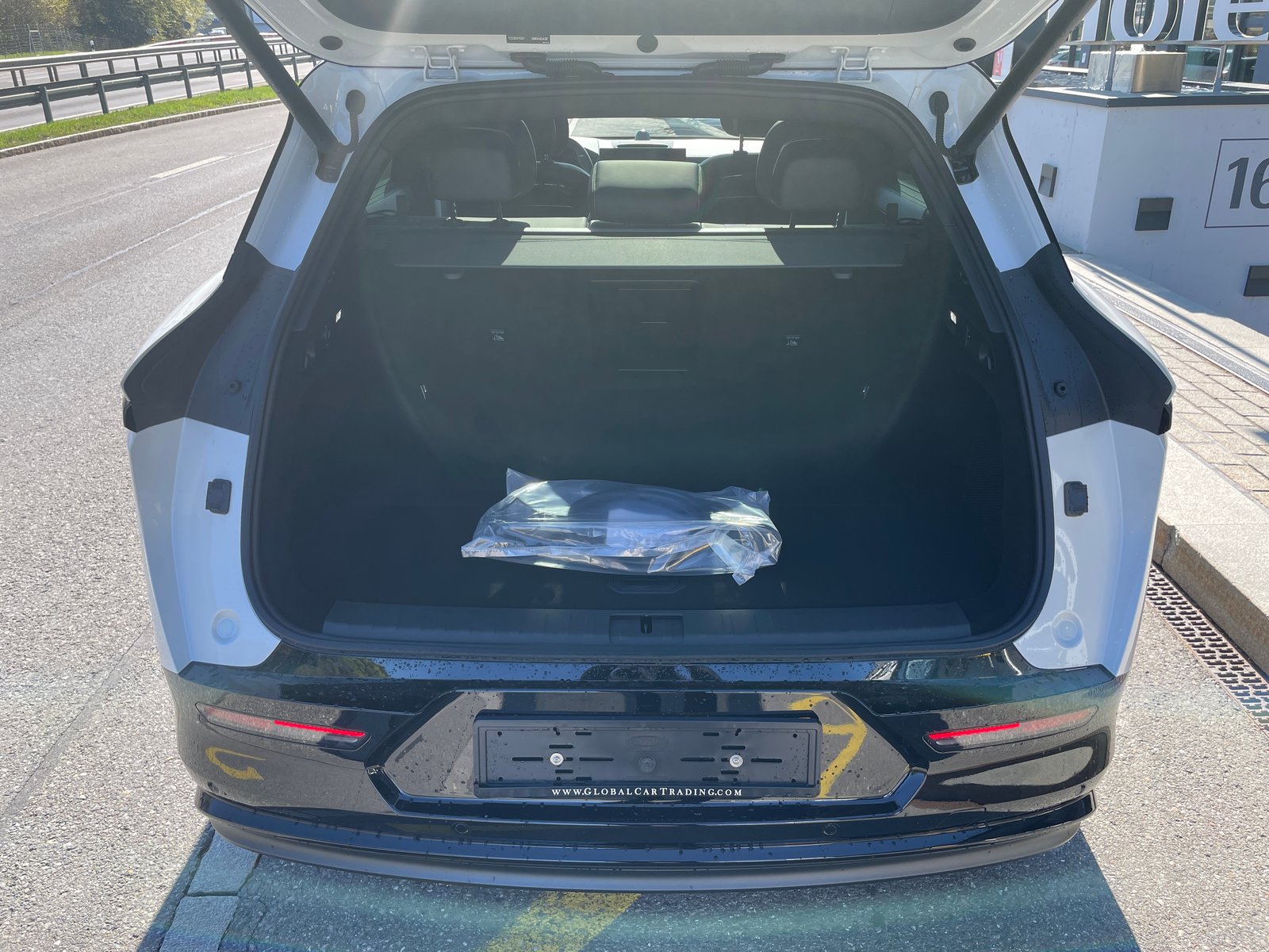 ZEEKR 7X Privilege AWD mit Comfort inkl. Cockpit Paket, Electric, New car, Automatic - 7