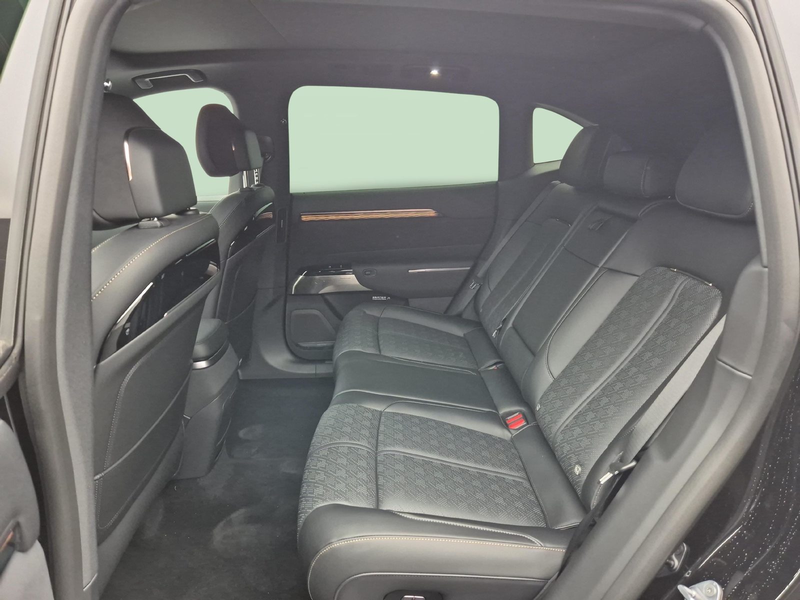 ZEEKR 7X Privilege AWD - ab 1.29% Leasing, Elektro, Neuwagen, Automatik - 7