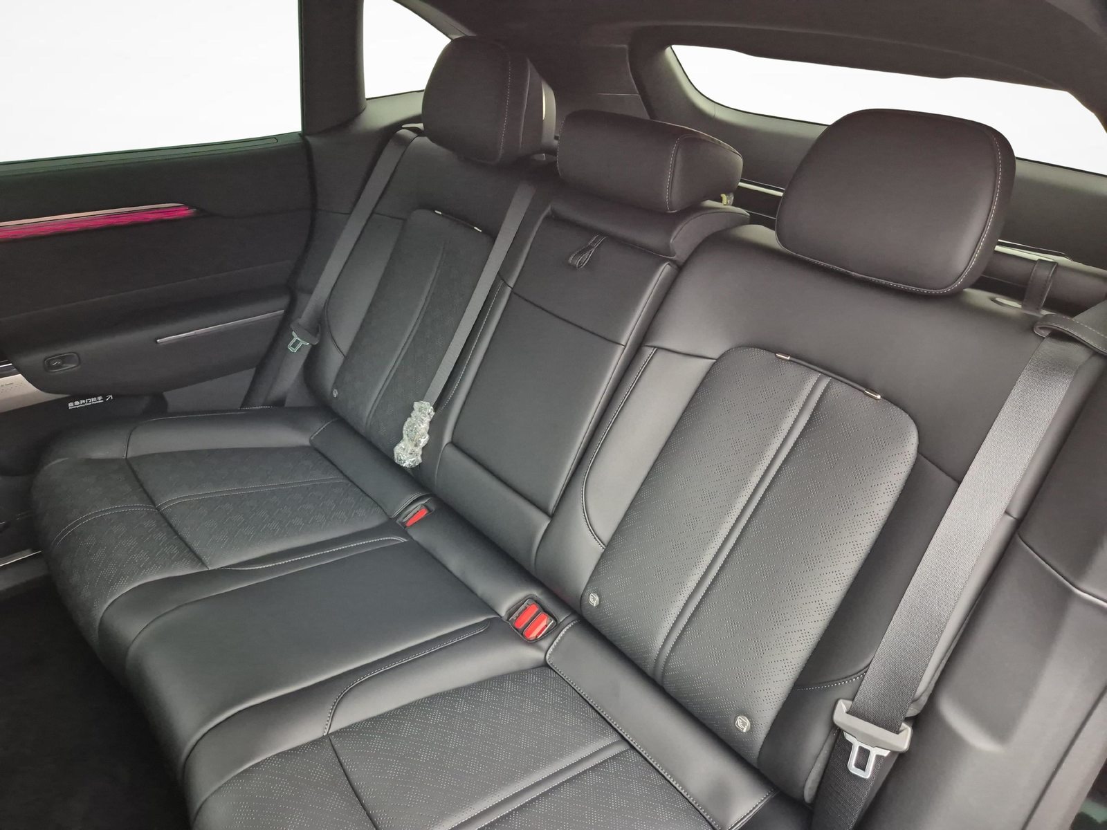 ZEEKR 7X Privilege AWD - ab 1.29% Leasing möglich, Electric, New car, Automatic - 7