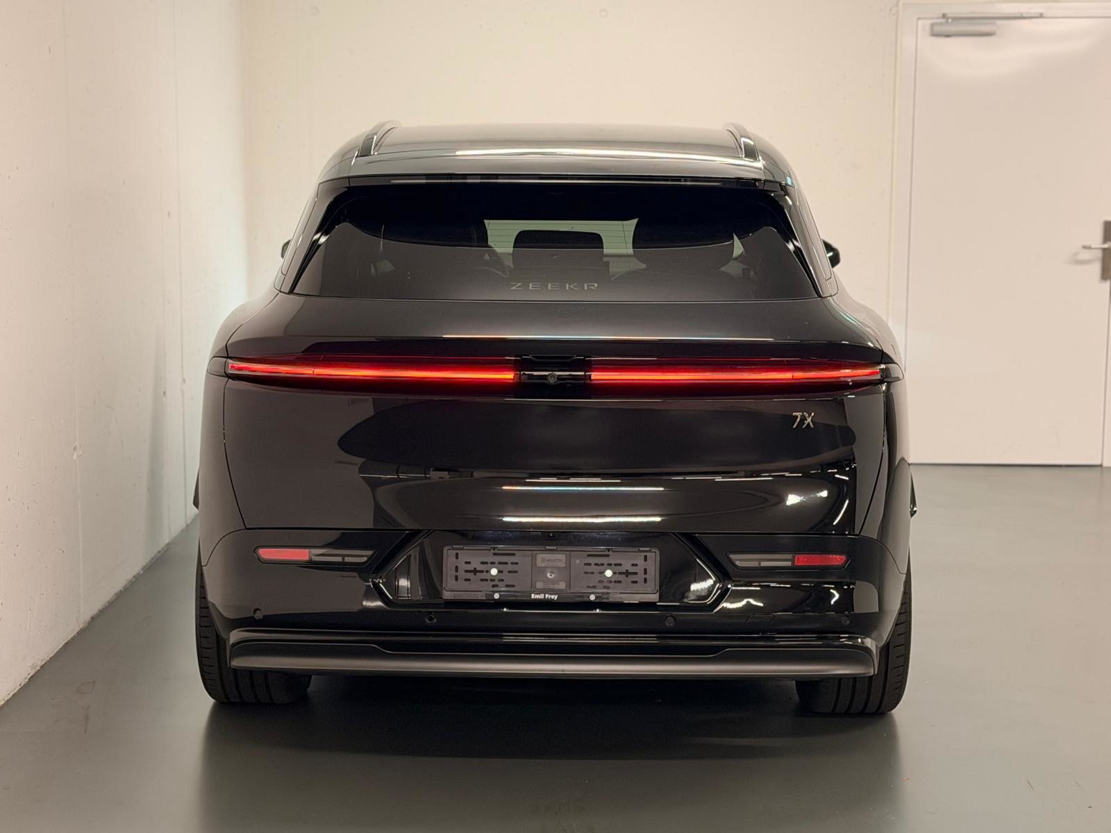 ZEEKR 7X Privilege AWD, Electric, Ex-demonstrator, Automatic - 6