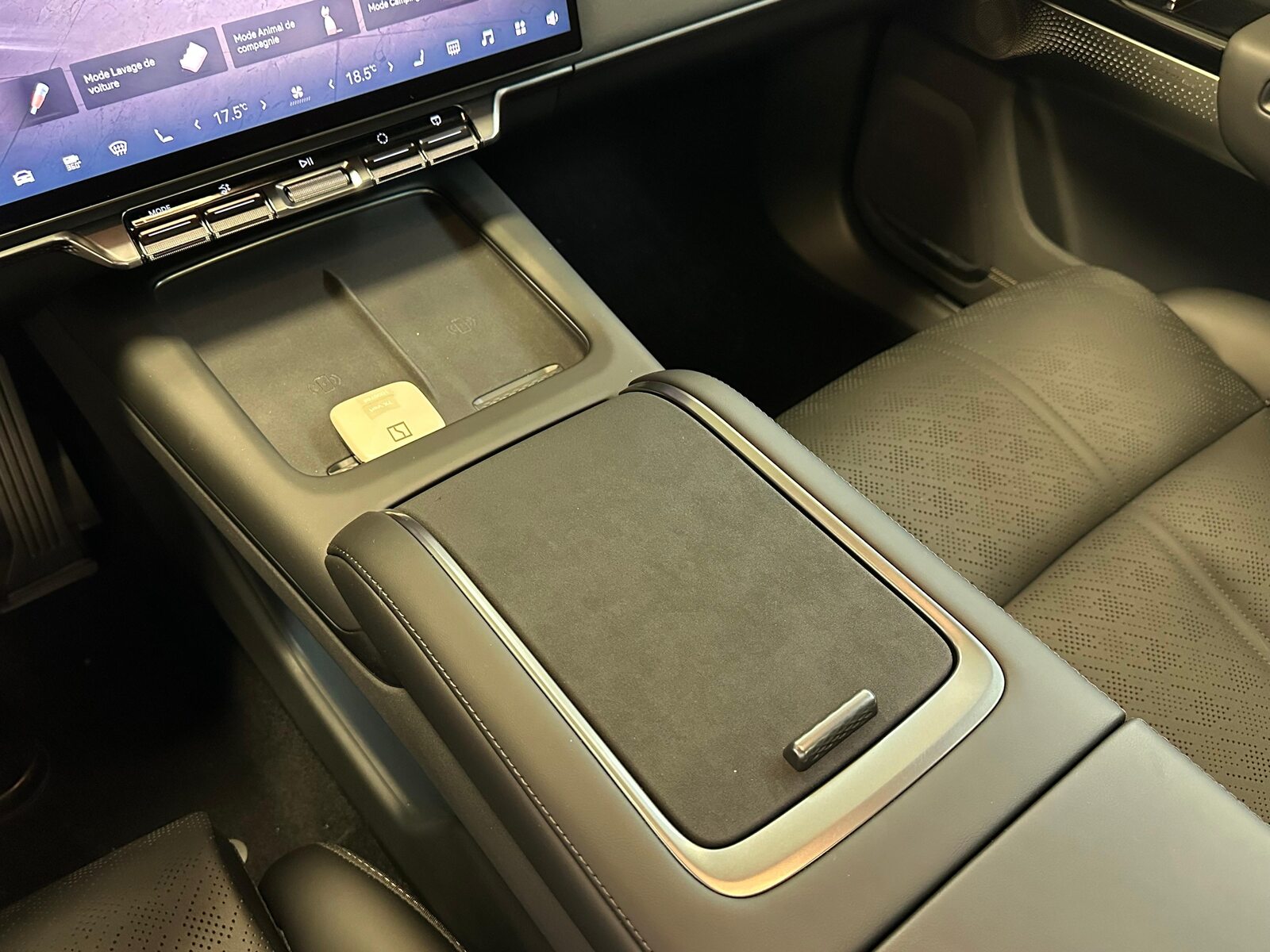 ZEEKR 7X Privilege AWD, Elektro, Vorführwagen, Automatik - 7