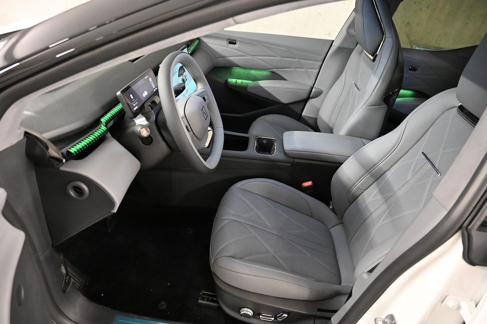 ZEEKR X Privilege AWD, Elettrica, Auto nuove, Automatico - 3