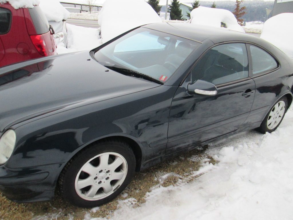 Mercedes Benz Clk Klasse C208 Coup Benzin Id 3172619